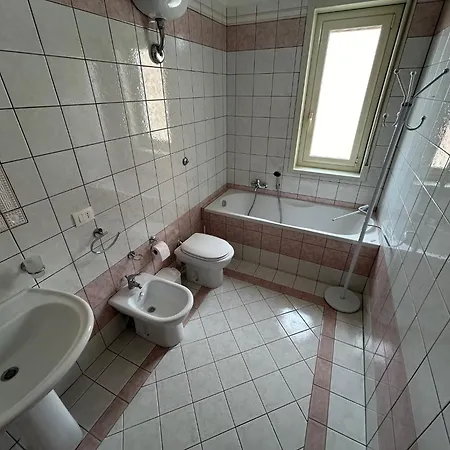 Ludox Apartment *